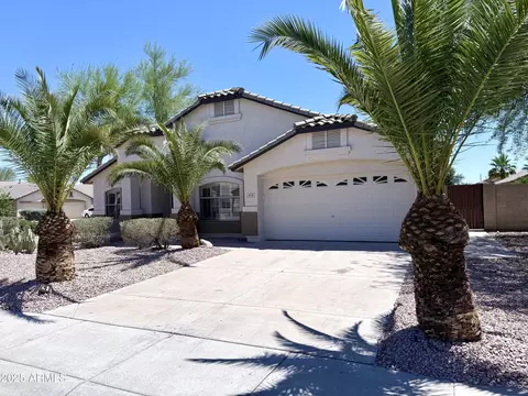 Exterior - 1679 E Oakland St, Gilbert, AZ 85295 photo 3 of 6