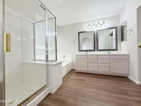 Bath - 1679 E Oakland St, Gilbert, AZ 85295 photo 2 of 2