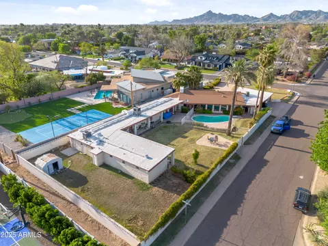 View/Area - 4461 E Flower St, Phoenix, AZ 85018 photo 3 of 9
