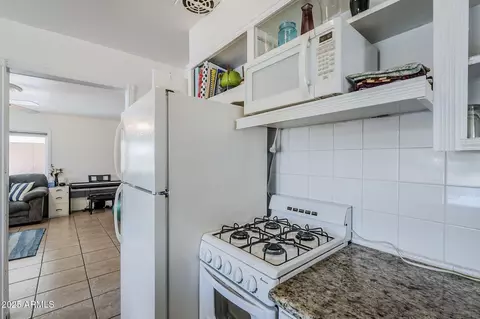 Kitchen - 120 S Olive --, Mesa, AZ 85204 photo 7 of 7