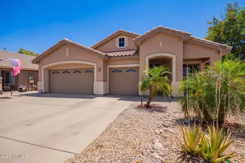 3823 E Kroll Dr, Gilbert, AZ 85234