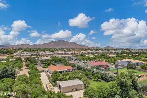 View/Area - 18132 E Vencino St, Gilbert, AZ 85298 photo 7 of 10