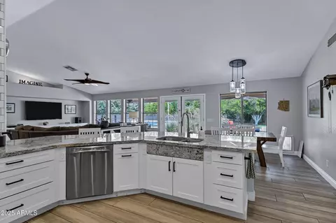 Kitchen - 18132 E Vencino St, Gilbert, AZ 85298 photo 5 of 5