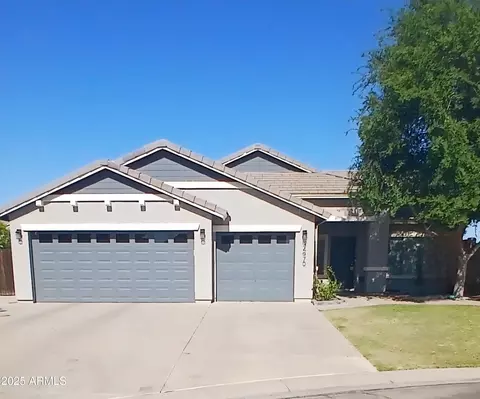 34970 N Spur Cir, San Tan Valley, AZ 85143