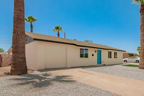Exterior - 3302 N 40th Dr, Phoenix, AZ 85019 photo 3 of 8