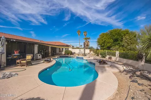 Exterior - 1908 E Beck Ln, Phoenix, AZ 85022 photo 6 of 11