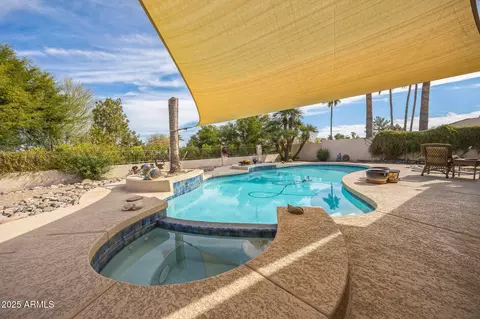 Exterior - 1908 E Beck Ln, Phoenix, AZ 85022 photo 4 of 11