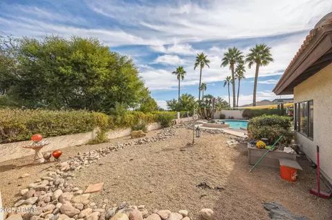 Exterior - 1908 E Beck Ln, Phoenix, AZ 85022 photo 3 of 11
