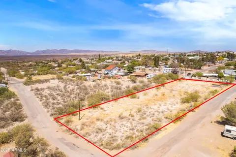 120 W Escapule St #1, Tombstone, AZ 85638