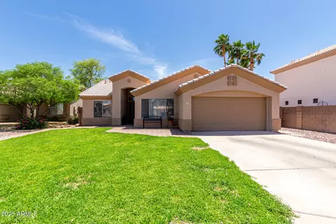 423 W Century Ct, Gilbert, AZ 85233