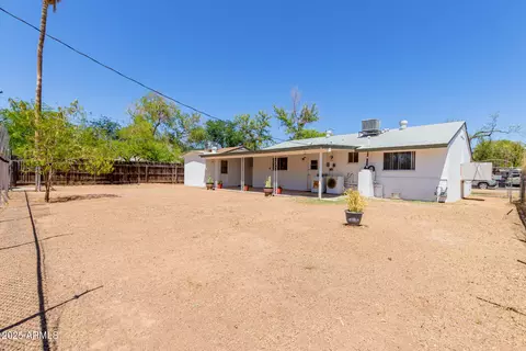 Exterior - 10012 N 16th Dr, Phoenix, AZ 85021 photo 4 of 6