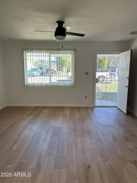 Living - 10012 N 16th Dr, Phoenix, AZ 85021 photo 5 of 5