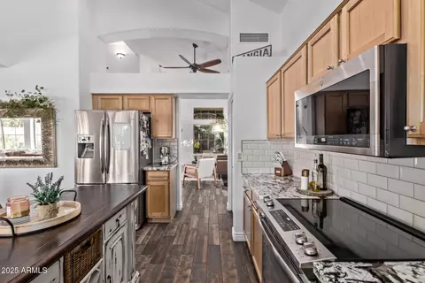 Kitchen - 3466 E Bruce Ave, Gilbert, AZ 85234 photo 3 of 4