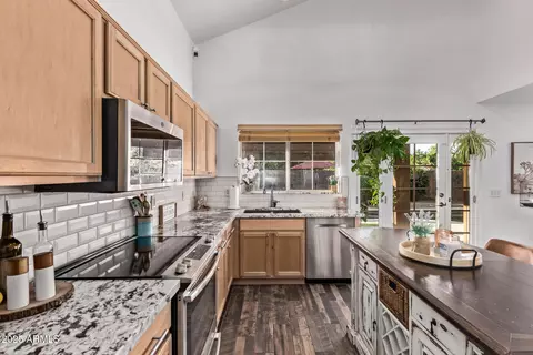 Kitchen - 3466 E Bruce Ave, Gilbert, AZ 85234 photo 4 of 4