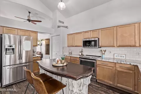 Kitchen - 3466 E Bruce Ave, Gilbert, AZ 85234 photo 2 of 4