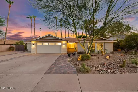 11822 S Coconino St, Phoenix, AZ 85044