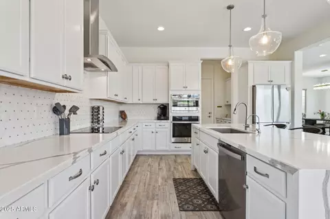 Kitchen - 22306 N 34th Pl, Phoenix, AZ 85050 photo 2 of 5