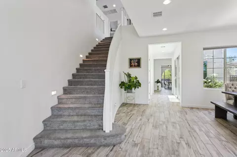 Entry Way - 22306 N 34th Pl, Phoenix, AZ 85050 photo 3 of 5