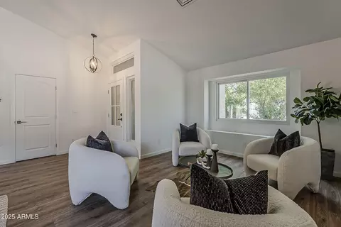 656 W Devon Ct, Gilbert, AZ 85233 photo 9