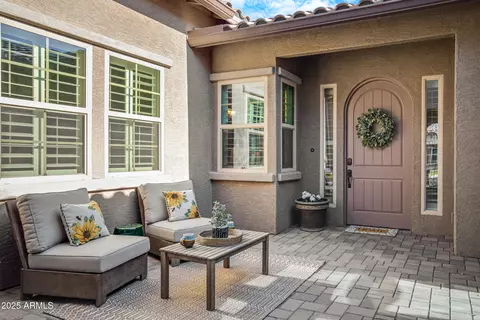 Exterior - 2027 E La Costa Ct, Gilbert, AZ 85298 photo 3 of 13