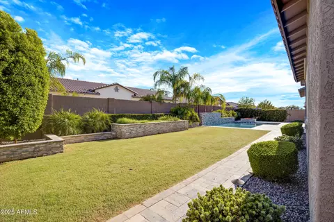Exterior - 2027 E La Costa Ct, Gilbert, AZ 85298 photo 12 of 13