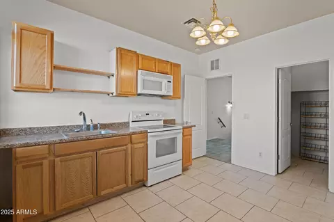 Kitchen - 725 W Beth Dr, Phoenix, AZ 85041 photo 4 of 4