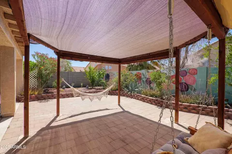 Exterior - 725 W Beth Dr, Phoenix, AZ 85041 photo 2 of 4