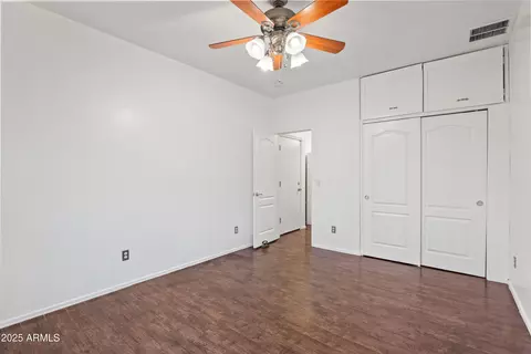 Bedroom - 725 W Beth Dr, Phoenix, AZ 85041 photo 1 of 3