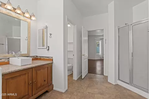 Bath - 725 W Beth Dr, Phoenix, AZ 85041 photo 3 of 6