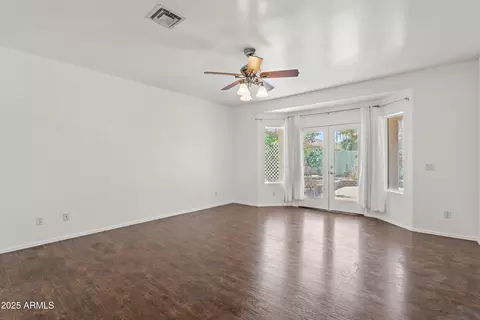 Living - 725 W Beth Dr, Phoenix, AZ 85041 photo 2 of 4