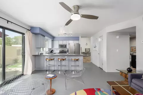 Kitchen - 1124 E Rose Ln #17, Phoenix, AZ 85014 photo 2 of 3