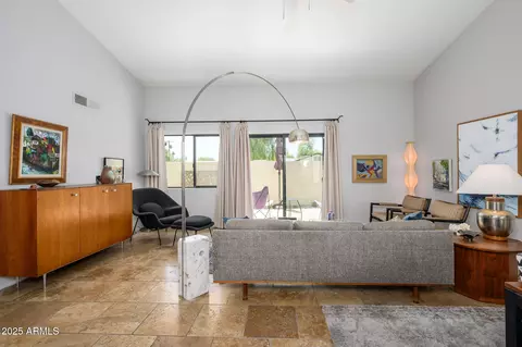 Living - 1124 E Rose Ln #17, Phoenix, AZ 85014 photo 2 of 3