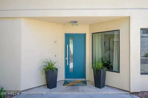 Entry Way - 1124 E Rose Ln #17, Phoenix, AZ 85014 photo 2 of 2
