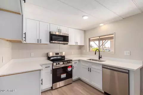 312 E Charleston Ave, Phoenix, AZ 85022 photo 8