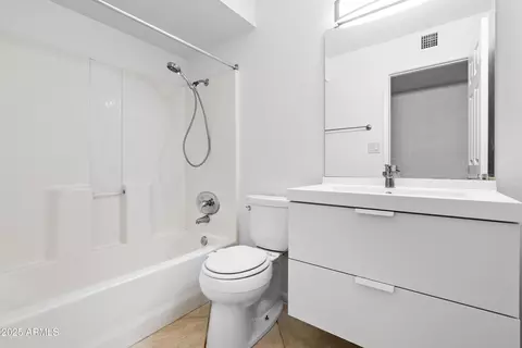 Bath - 962 W Keating Ave, Mesa, AZ 85210 photo 2 of 2