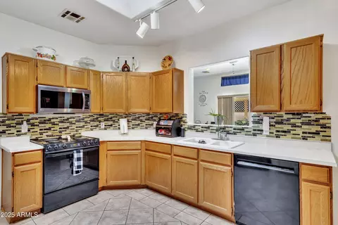 Kitchen - 7006 E Jensen St #48, Mesa, AZ 85207 photo 1 of 4