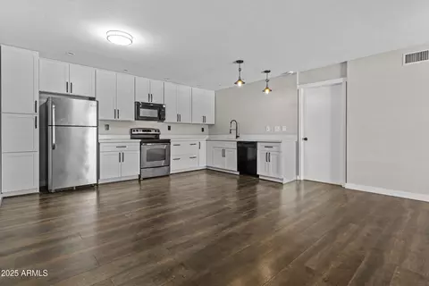 Other - 5525 E Thomas Rd #K16, Phoenix, AZ 85018 photo 2 of 11