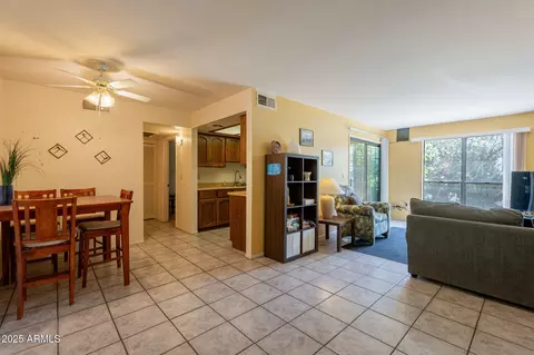 3131 W Cochise Dr #144, Phoenix, AZ 85051