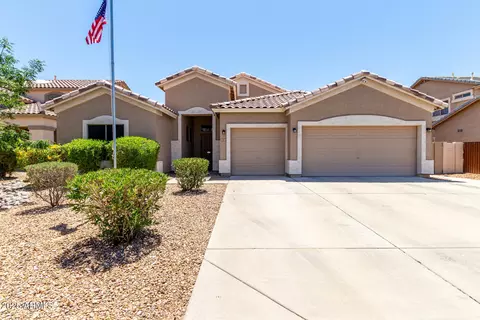927 S Ash St, Gilbert, AZ 85233