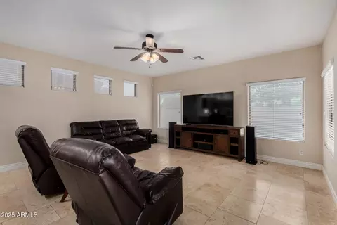 927 S Ash St, Gilbert, AZ 85233 photo 10