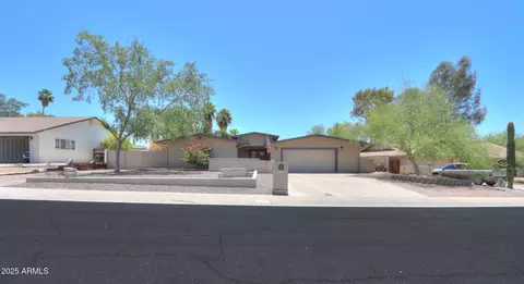 511 E Port Au Prince Ln, Phoenix, AZ 85022