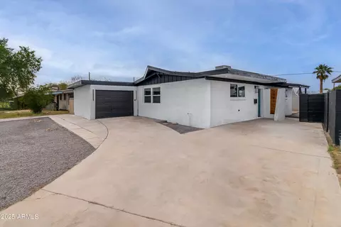 3002 W Mandalay Ln, Phoenix, AZ 85053