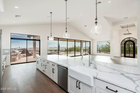 Kitchen - 301 E Jomax Rd, Phoenix, AZ 85085 photo 1 of 2