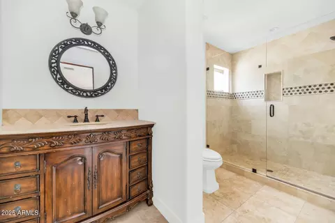 Bath - 301 E Jomax Rd, Phoenix, AZ 85085 photo 5 of 5