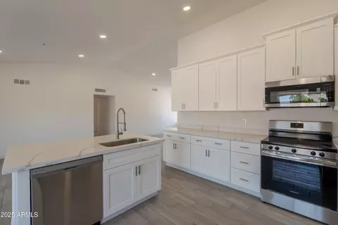 Kitchen - 6944 E Gary Cir, Mesa, AZ 85207 photo 4 of 4