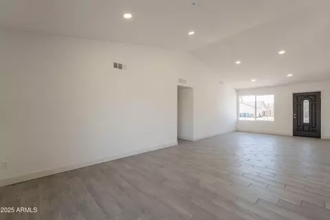 Living - 6944 E Gary Cir, Mesa, AZ 85207 photo 2 of 4
