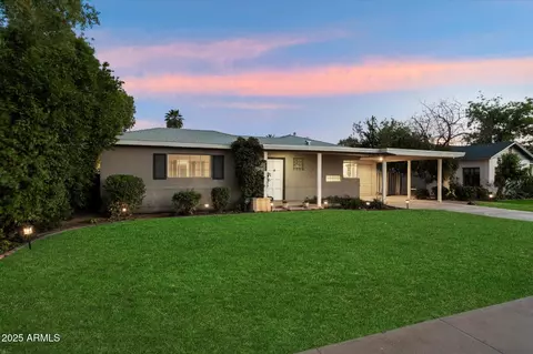 231 E Medlock Dr, Phoenix, AZ 85012 photo 2