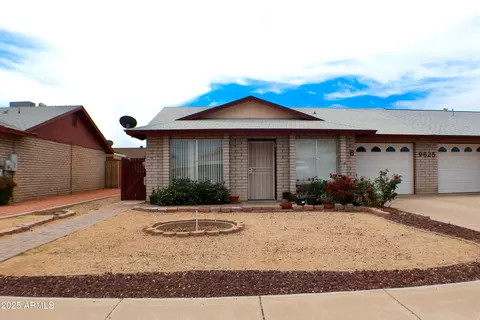 9625 W Mountain View Rd #B, Peoria, AZ 85345