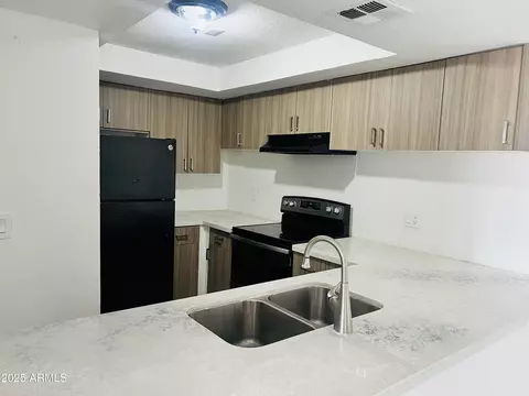 4242 N 69th Dr #1303, Phoenix, AZ 85033