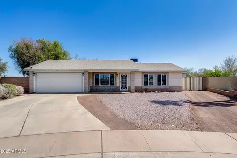 7210 W Caron Dr, Peoria, AZ 85345